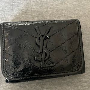 YVES SAINT LAURENT Niki trifold
wallet
